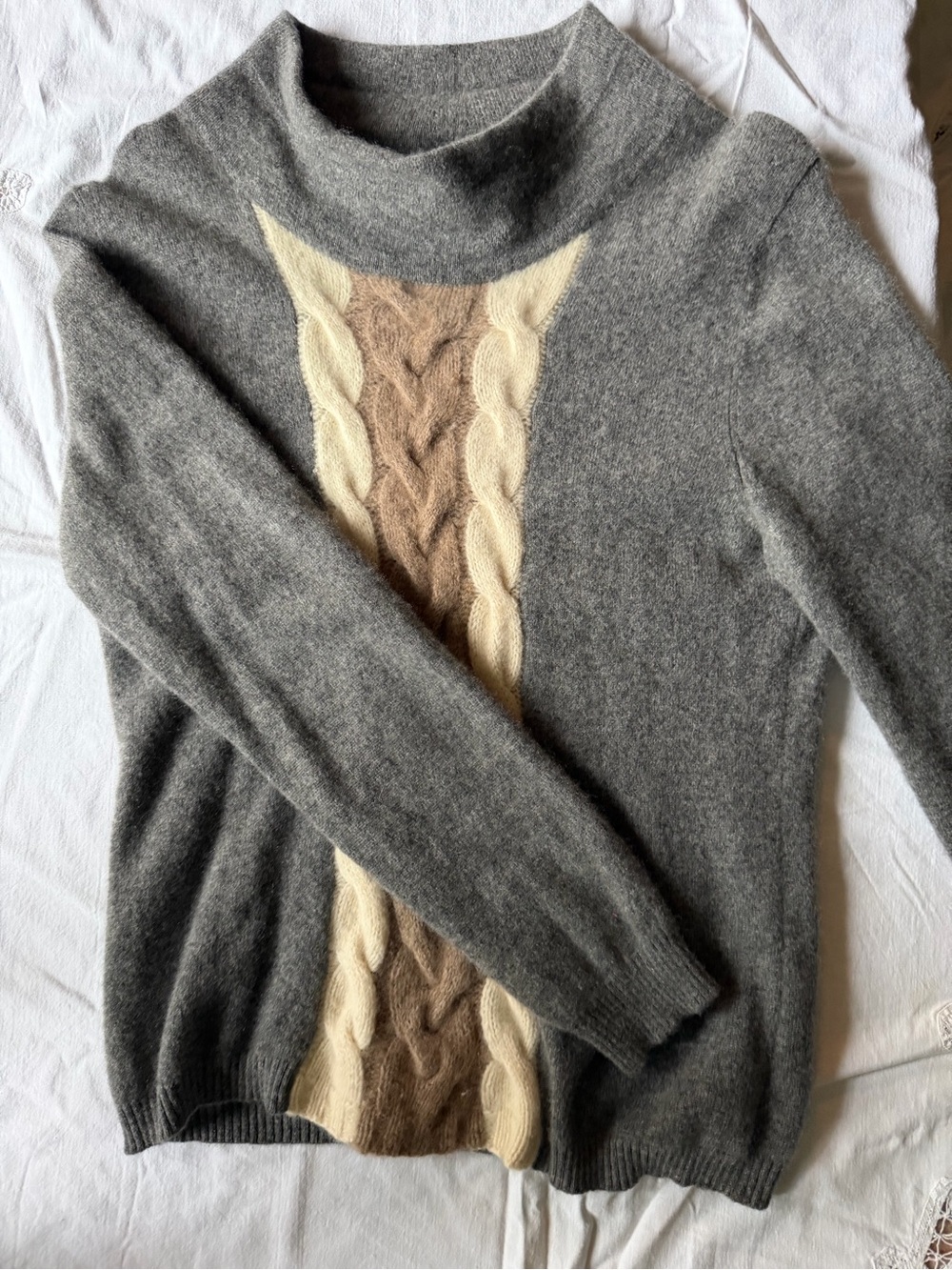 Twiggy 100% Pure Cashmere Sweater Gray Cable Knit Mock Neck Women’s Medium - Picture 4 of 4